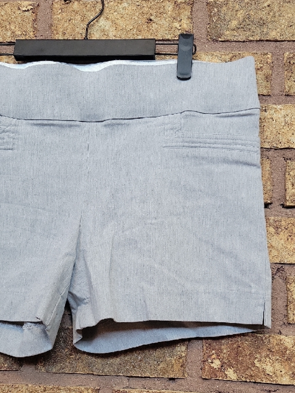 Maurices Pull-On Tailored Shorts Stretch Crepe Rayon Blend Elastic Waist Size L - Picture 4 of 11